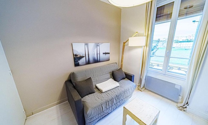 8th Arrondissement Apartment | Le petit Delore - Studio 2 personnes - Lyon 8