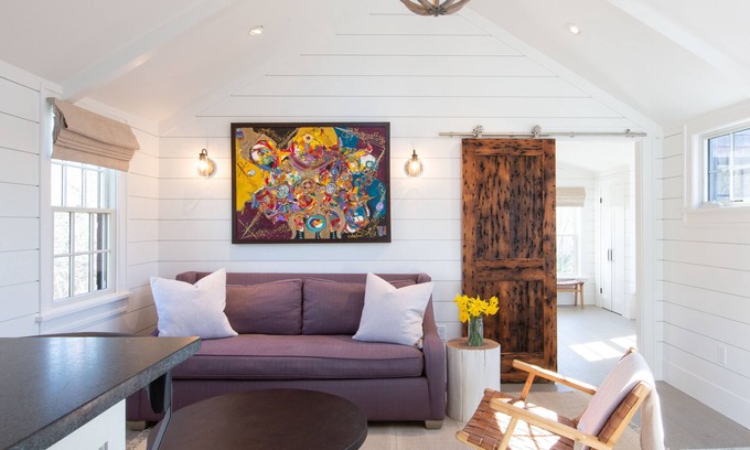 Tom Nevers Cottage | Le Petite- Newly renovated/Modern