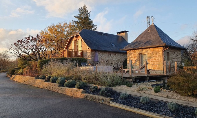 Lissac-sur-Couze Apartment | Le Pigeonnier de Lissac - Gite Le Sancy