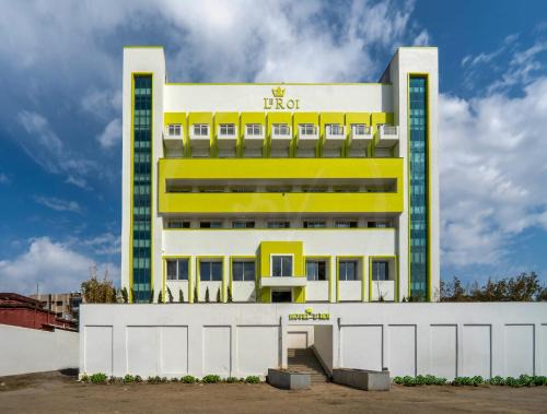 Dehradun Hotel | Le Roi Dehradun at Dehradun Railway Station