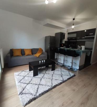 Romainville Apartment | Le Romainvillois-Terrasse aux portes de Paris