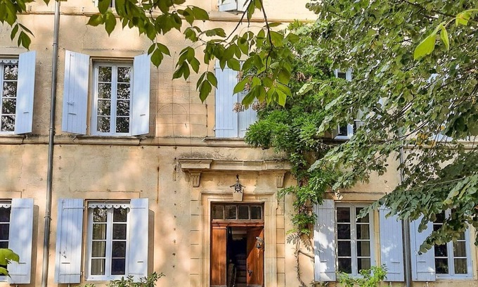 Grignan House | Le Roset, property with swimming pool and garden, view of the Château de Grignan