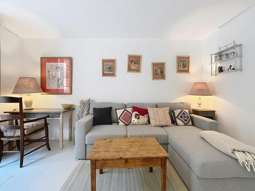 Salles-d'Aude Apartment | Le Rousseau - Comfortable apartment - Wi-Fi