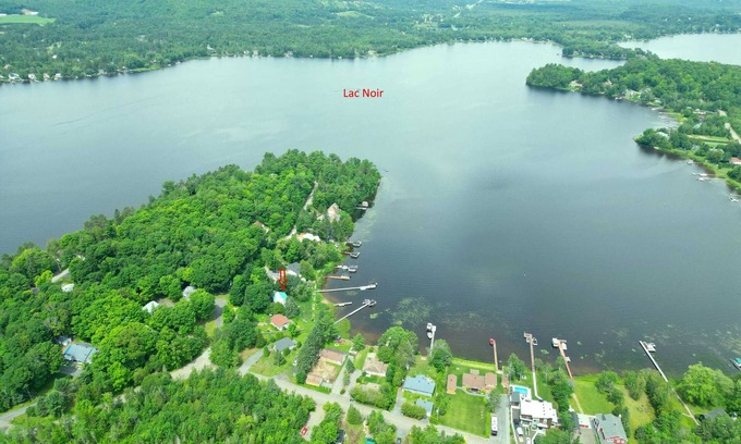 Saint-Jean-de-Matha House | Le Rustique du Lac Noir | Bord de l'eau
