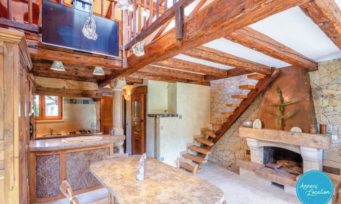 Talloires-Montmin House | Le Rutil - House between Lake and Mountains.