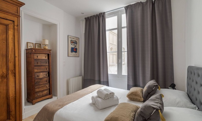 Richebourg - Saint-Clement Apartment | LE SAINT-CLEMENT - Quartier Historique- Spacieux 2 chambres rue du Marechal Joffre