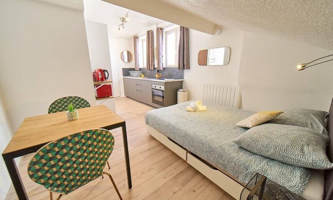 Charpennes - Charmettes Apartment | Le Salengro - Studio cosy - métro Charpennes
