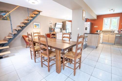 Lussault-sur-Loire Apartment | Le Sapin Parasol - House for 7 people.