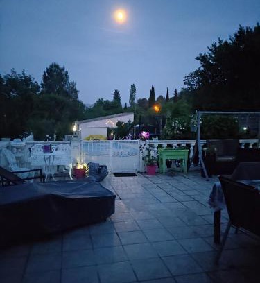 Peypin Apartment | Le soleil de provence