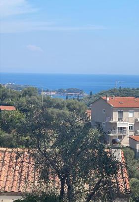 Pitelli House | LE SOLEIL DOREE' MAISON Wi-Fi VACATIONS LERICI 5 TERRE