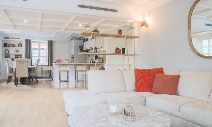 Wahlbach Apartment | Le Tropical, Chic & Design