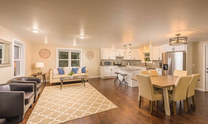 Ledgeview House | Ledgeview Luxury 𝑺𝒍𝒆𝒆𝒑𝒔 11