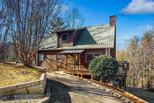 Cherry Log House | Leeny’s Lodge