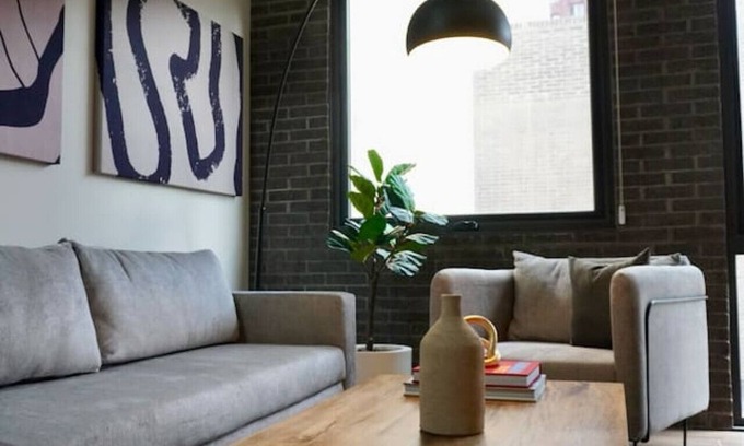 Lafayette Apartment | LEF 505 American Zone