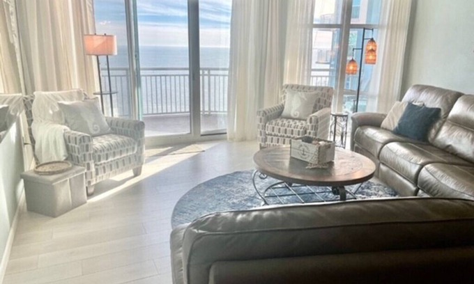 Gulfport Condo | Legacy Towers Beachfront Luxury Condo w/Security/Amenities/Parking/Views