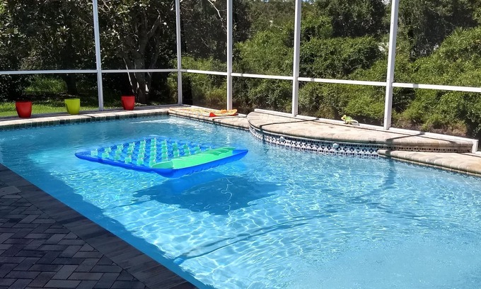 Chevy Chase House | Leisurely Safety Harbor 4 Bedroom Villa with Pool