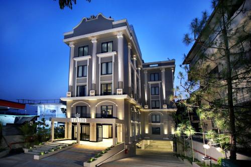 Bullawala Hotel | LEMARQ