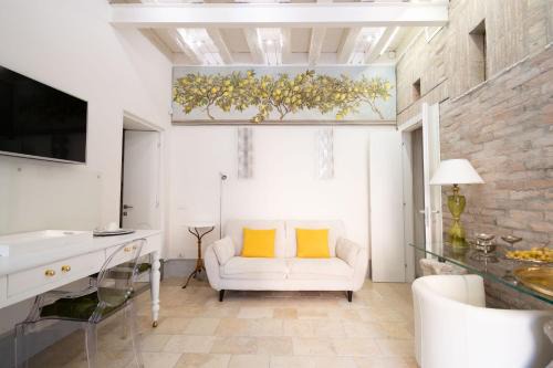 Castello Apartment | Lemon House