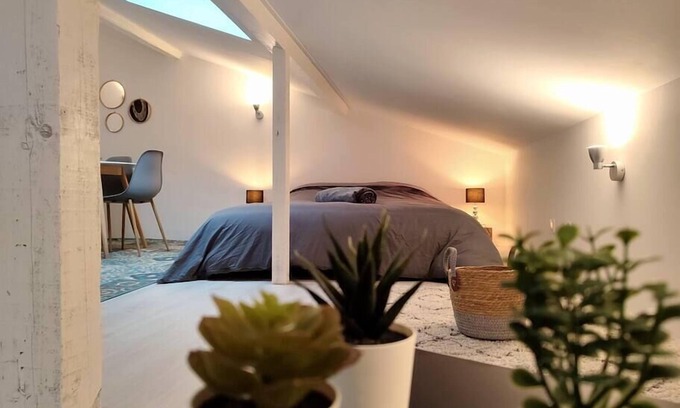 Epinal Apartment | Leopold Room 30m2 en Hyper Centre, Netflix & Wi-fi