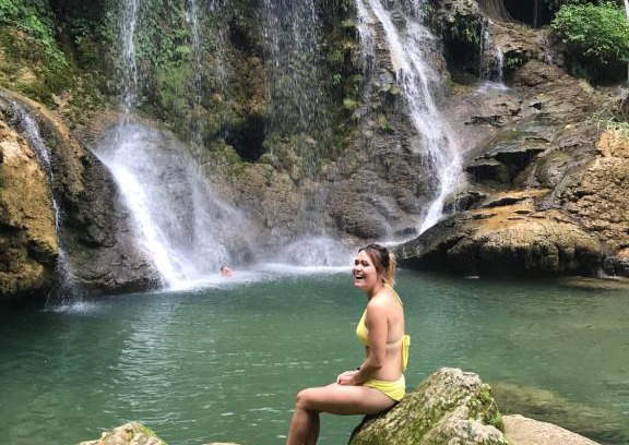 Lac Son Cabin | LePont Mu Waterfall Bungalow