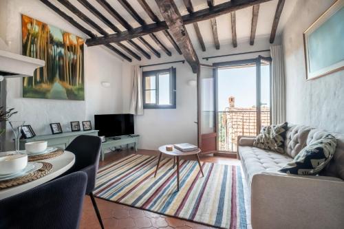 Tourrettes-sur-Loup Apartment | Les 3 vues