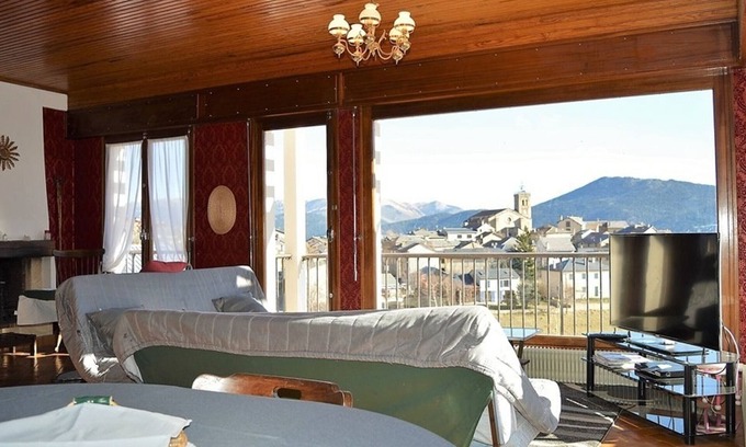 Les Angles Apartment | Les Angles: Apt 6 pers, 2 bdr, balcony, near slopes