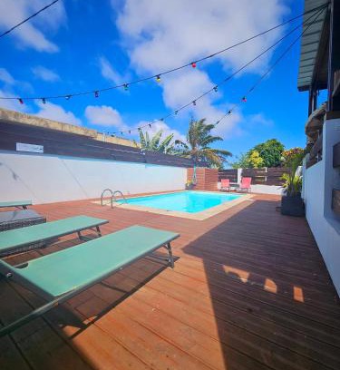 Petite-Ile House | Les bungalows du chateau d'Ô