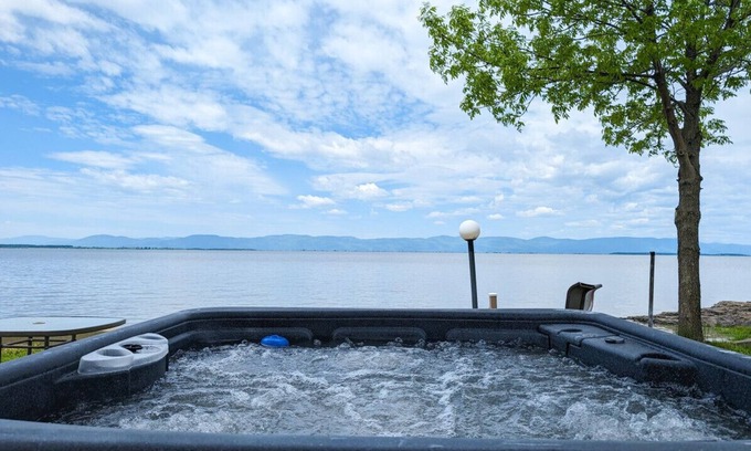 Cap-Saint-Ignace Ski Chalet | Les Chalets Bleus - Cozy refuge by the river in nature - Cottage 4