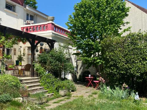Villemoisson-sur-Orge House | Les Charmettes chambre d hôtes indépendante