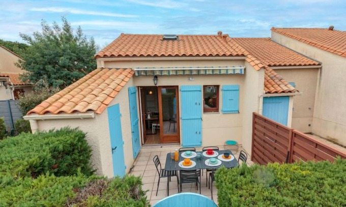 Les Mathes House | Les Charmilles by Interhome