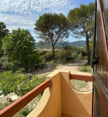 Villelaure Bed & Breakfast | Les Cigales