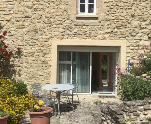 Saint-Pierre-de-Vassols House | LES CONILS - Gites et Chambres d'hotes