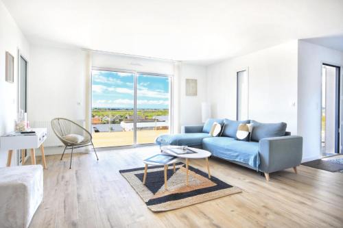 St-Georges-de-la-Riviere House | Les Euphorbes - Charmante maison avec vue mer