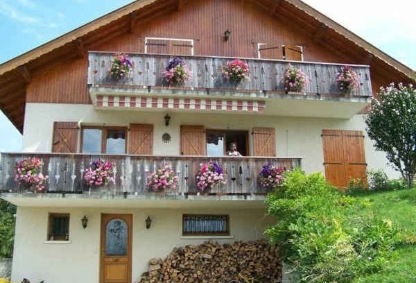 Choisy House | Les Haies Vives