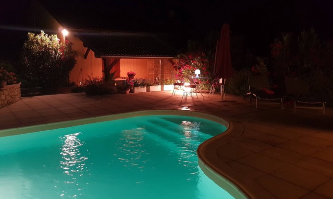 Flaugeac House | Les Lauriers Villa Climatisée Avec Piscine a l' Abri des Regards