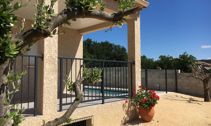 Sampzon Villa | Les Mûriers Ardèche private fenced pool air-conditioned quiet space countryside