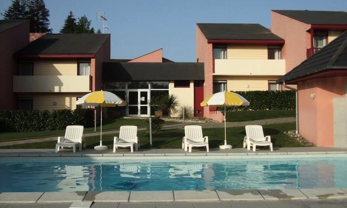 Salies-de-Bearn Apartment | Les Pavillons du Rooy * - 2 Rooms 1/2 People Floor