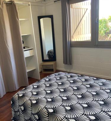 Sainte-Rose House | les petits galets