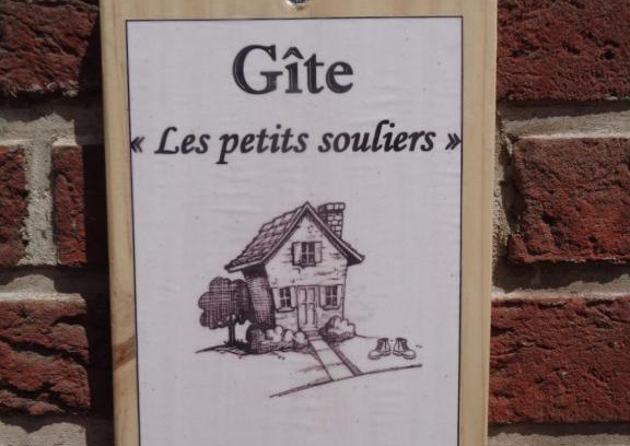 Lestrem House | Les Petits Souliers
