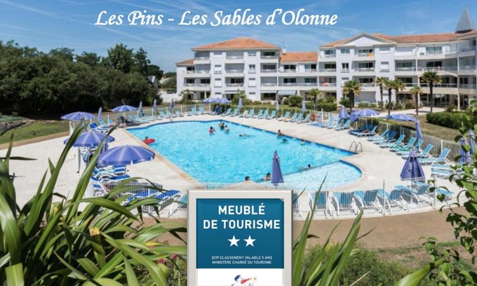 Les Sables d'Olonne Apartment | Les Pins - 3 pièces - Vue sur piscine - 600m mer - Les Sables d'Olonne