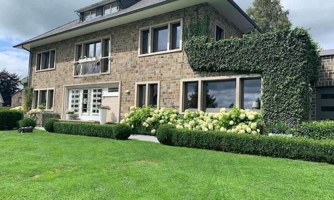 Walk Apartment | Les Rhododendrons