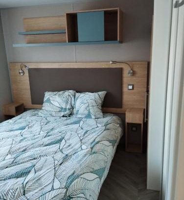 Serignan Other | les sables du midi mobil home bougainvilliers