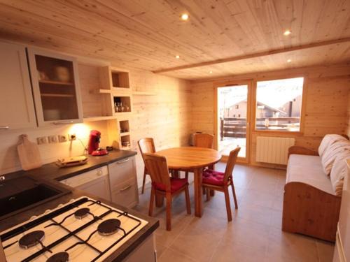 Les Saisies Apartment | Les Saisies Hauteluce : beau 2 pièces rénové, 6 pers, TV, lave-vaisselle - FR-1-293-86
