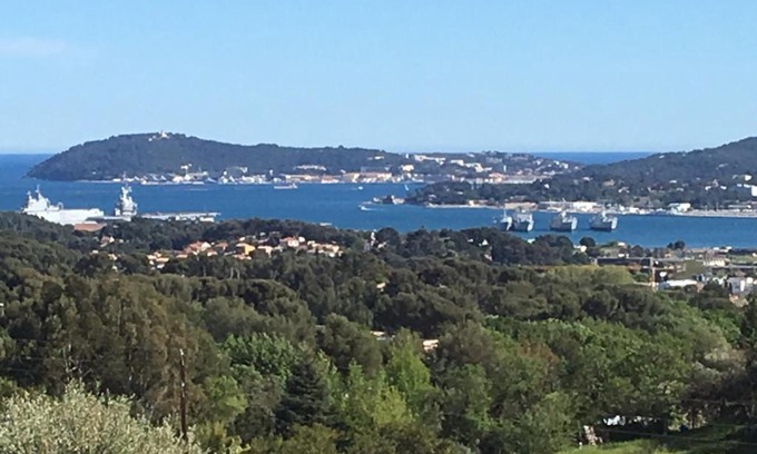Ollioules Bed & Breakfast | Les terrasses sur mer