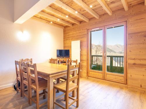 Saint-Sorlin-d'Arves Apartment | Les Tetras - 64 - Spacieux Appart 10 pers