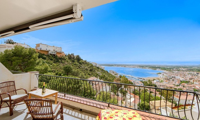 Roses Town Center Apartment | LES TEULES 3A Roses