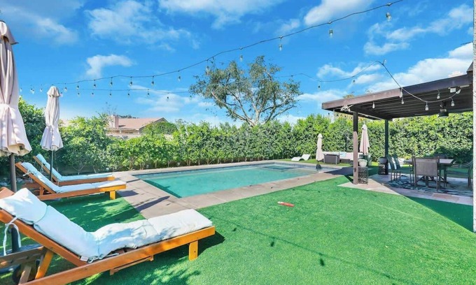 Indio House | Let the Good Times Roll at Casa Nueva