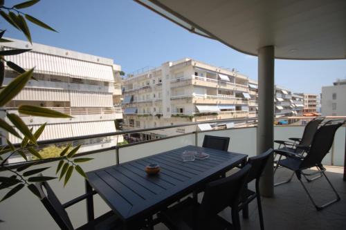 Tossa de Mar Apartment | Lets Holidays Voramar Apartment