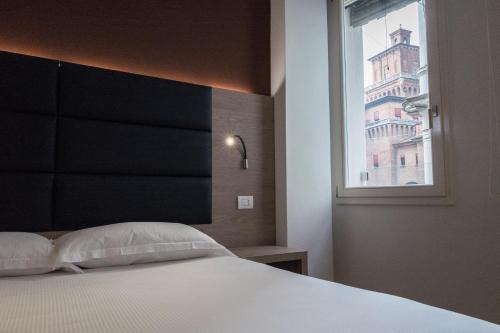 Ferrara Historic Centre Bed & Breakfast | Letto A Castello