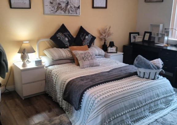 Alhambra Bed & Breakfast | Levander Cozy Home